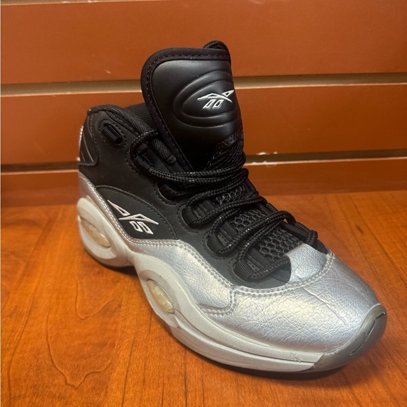 Reebok Black Athletic Shoes - Picture 4 of 13